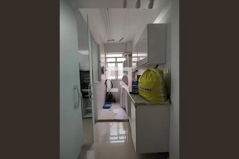 Apartamento mobiliado de 214 m² com 4 quartos e 2 banheiros — photo 13
