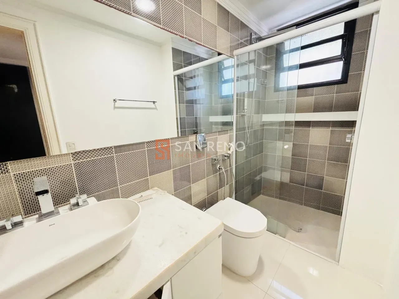 Garden apartment with 3 en-suite bedrooms and 241 m² — photo 12