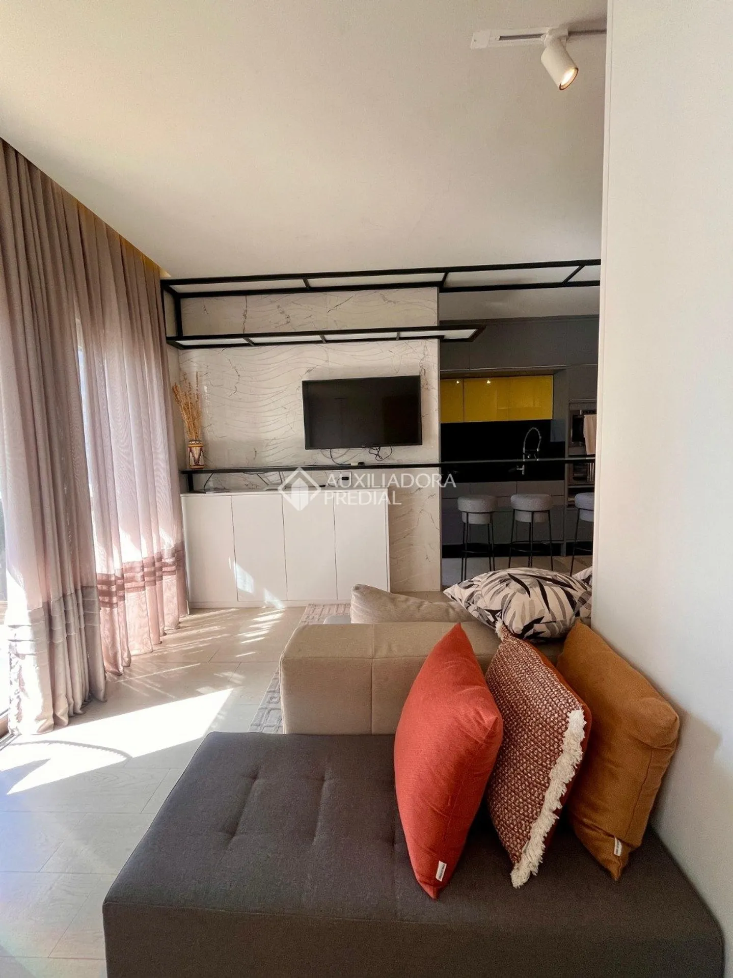 Furnished 28 m² studio with 1 bedroom and 2 parking