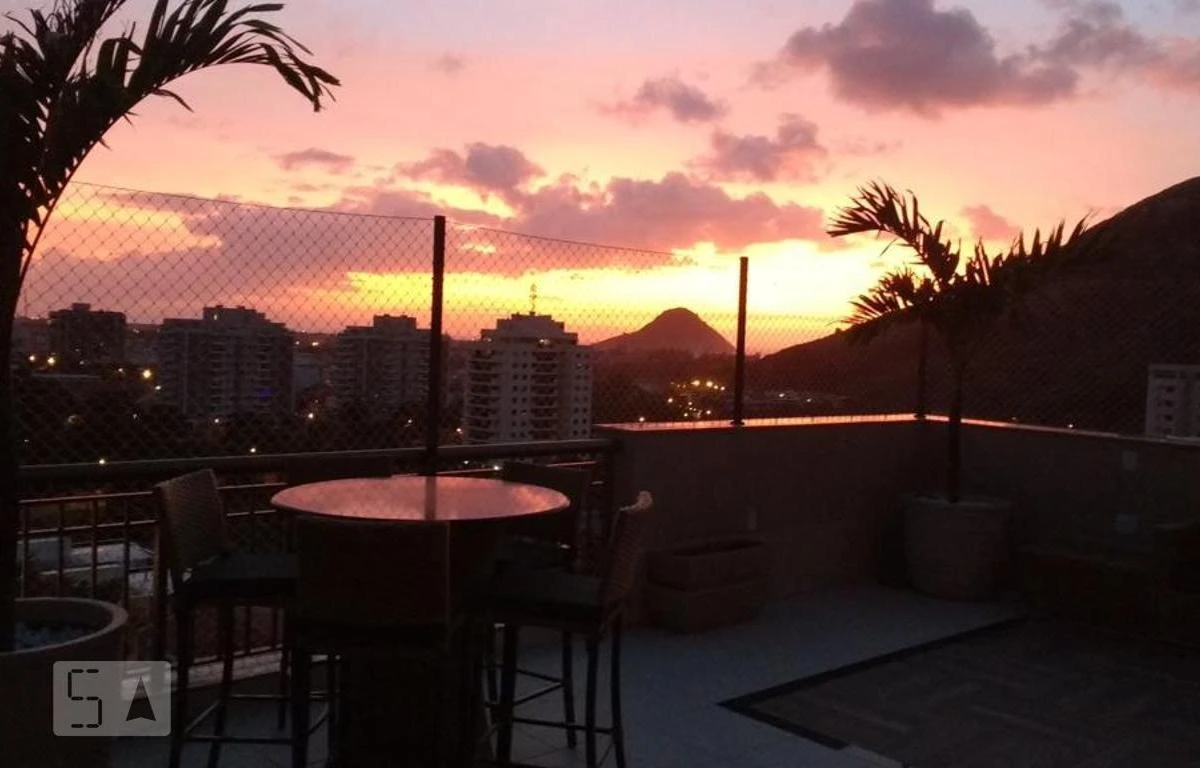 Furnished 3-bedroom apartment with a gourmet balcony — photo 16