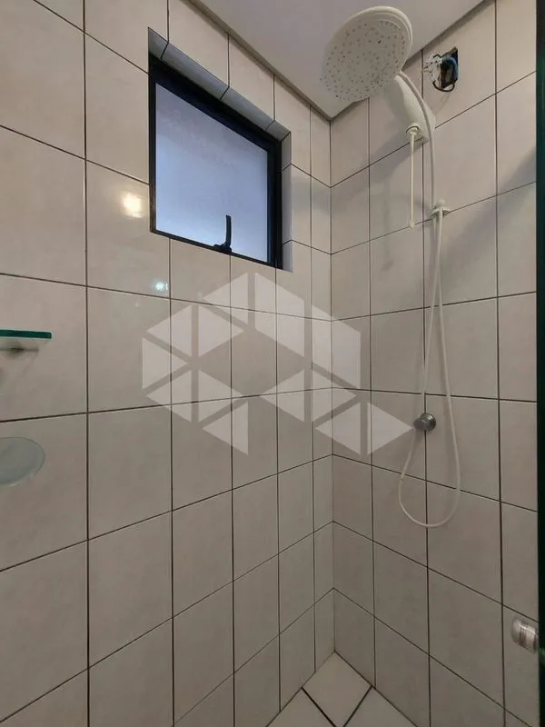 40 m² apartment with 1 bedroom and separate closed kitchen — photo 21