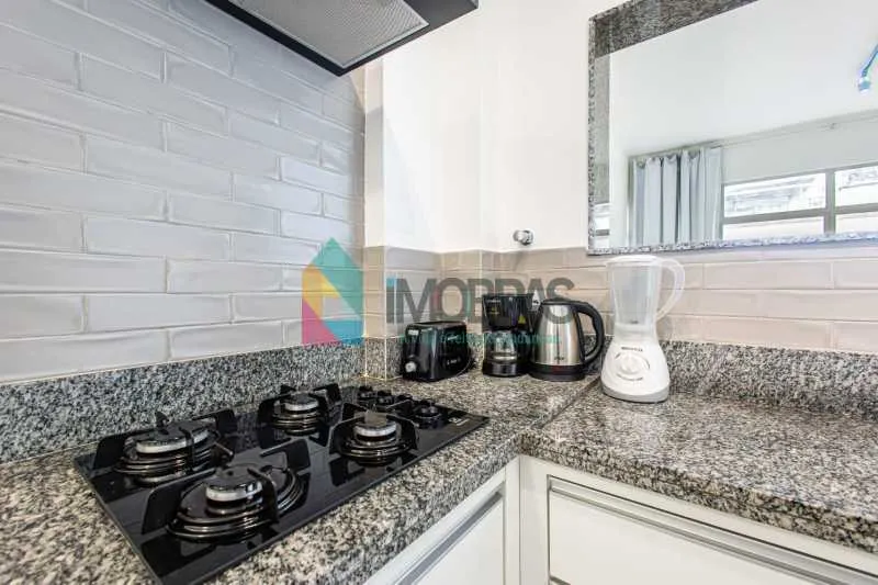 Furnished 2-bedroom apartment with city and water views — photo 7
