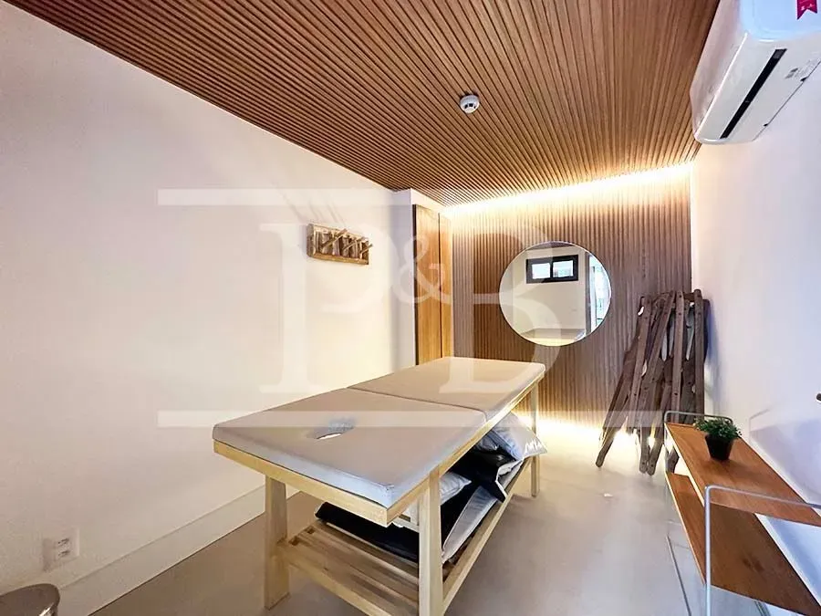 Furnished 2-bedroom apartment with enclosed balcony — photo 33
