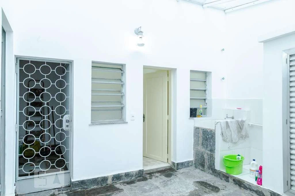 Rental house with 3 bedrooms and 267 m² — photo 16