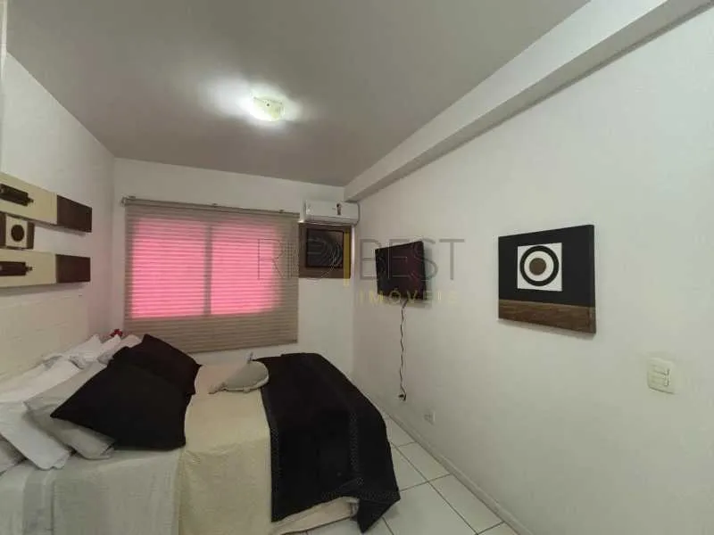 Furnished 2-bedroom apartment with integrated open-plan kitchen — photo 8
