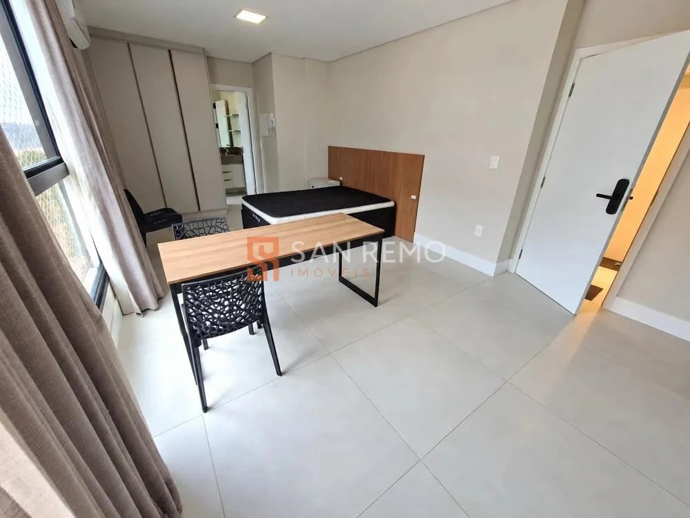 Mountain view in a one-bedroom apartment, 35 m² — photo 11