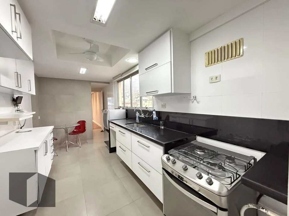 4-bedroom apartment 164 m² with 2 parking spaces — photo 11