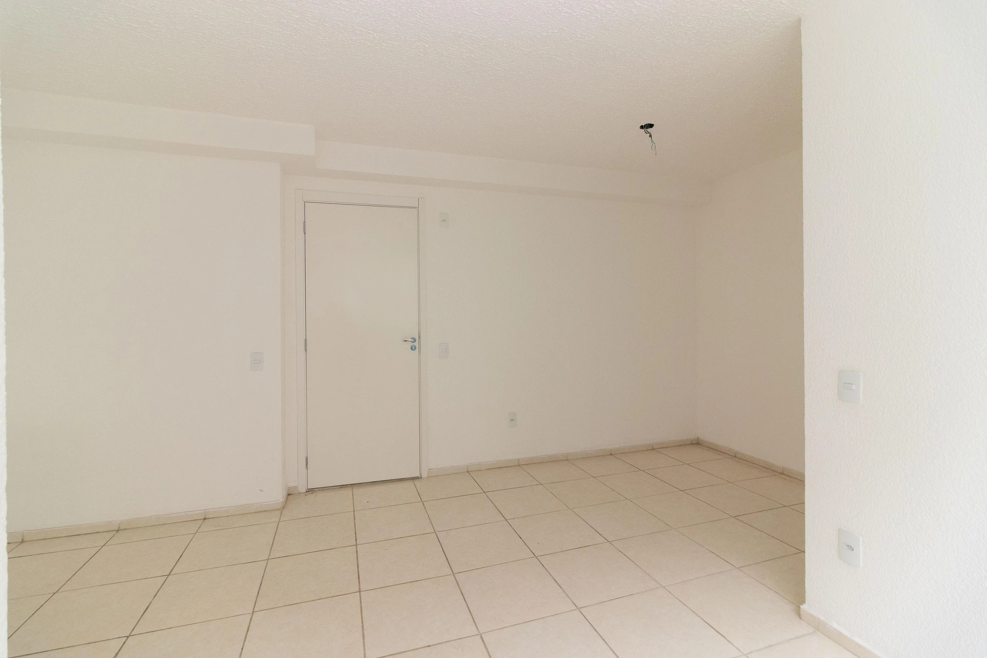 Apartamento com 2 quartos e piscina no condomínio — photo 20