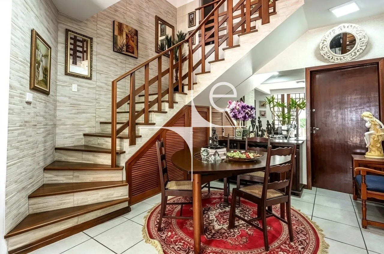 Furnished house with 5 en-suite bedrooms and shared pool — photo 23