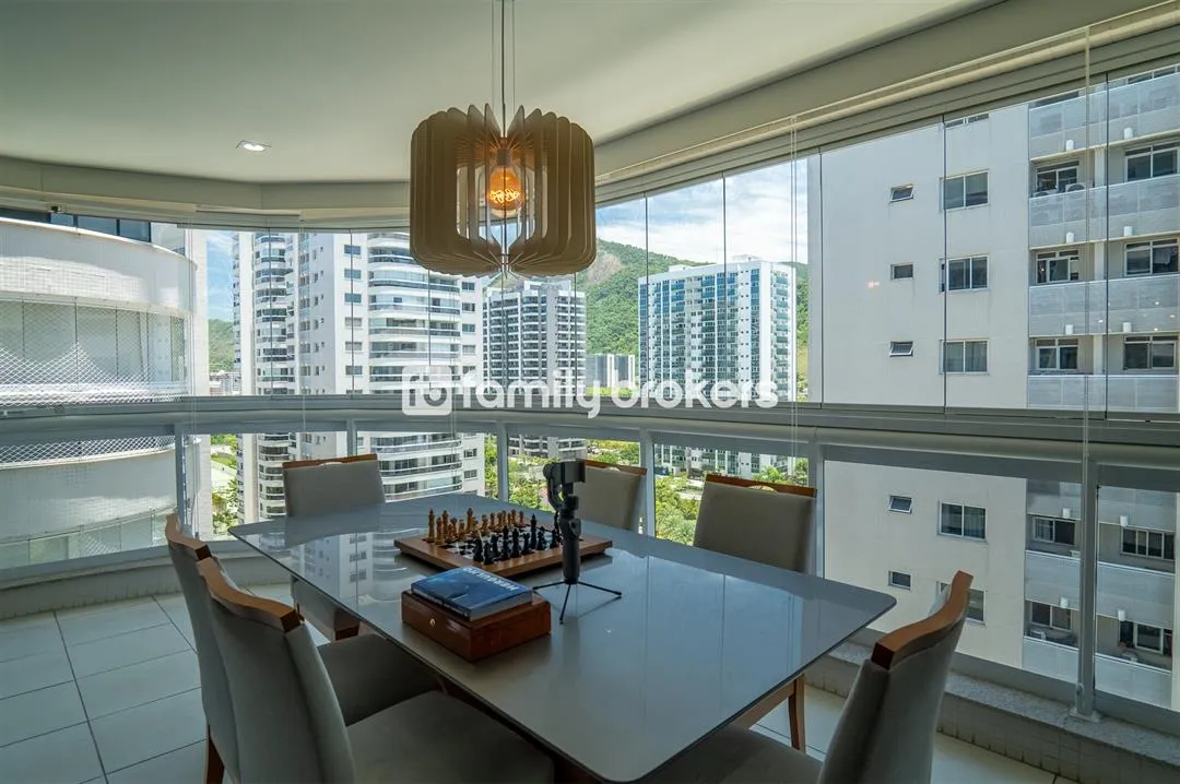 2 quartos e varanda envidraçada: apartamento de 86 m² — photo 3