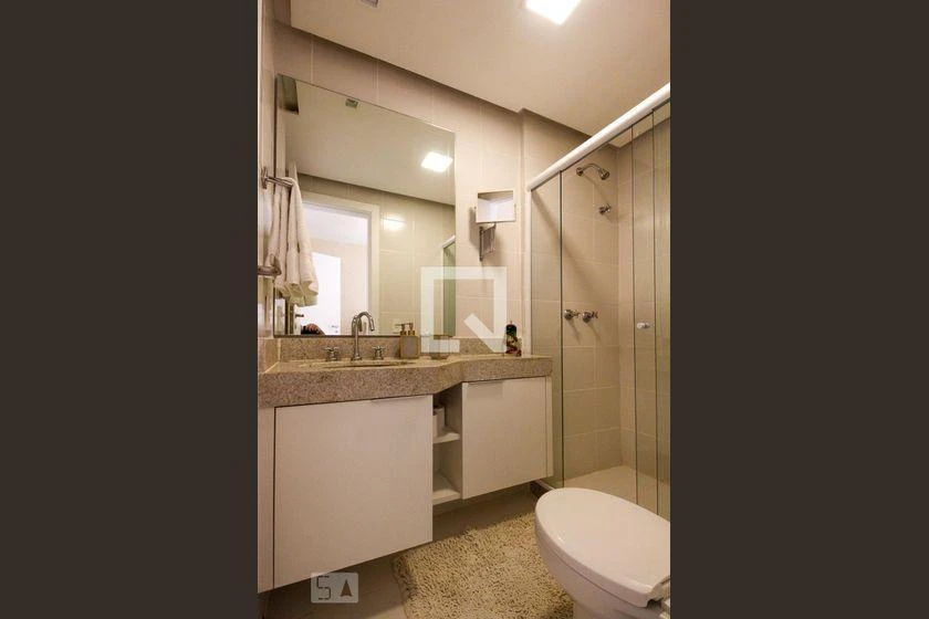 House for rent with 4 en-suite bedrooms and 450 m² — photo 26