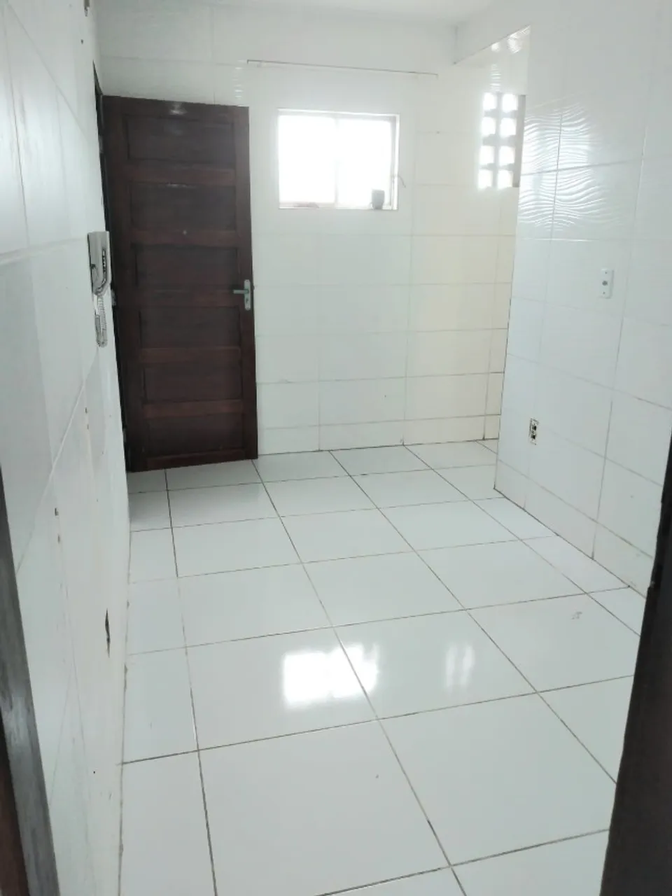 Unfurnished apartment with gas stove and 2 bathrooms — photo 2
