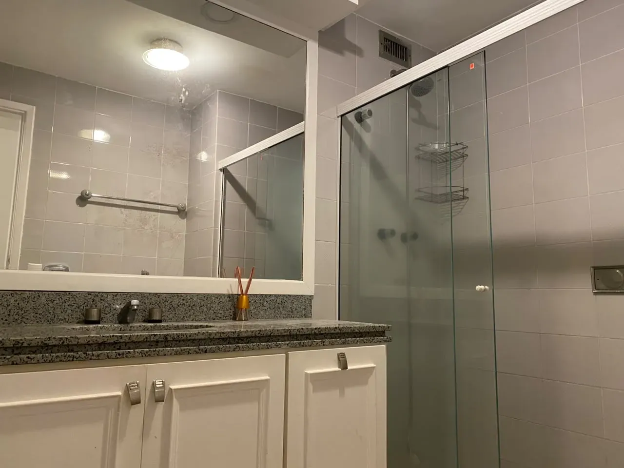 Apartamento de 3 quartos com varanda envidraçada — photo 2