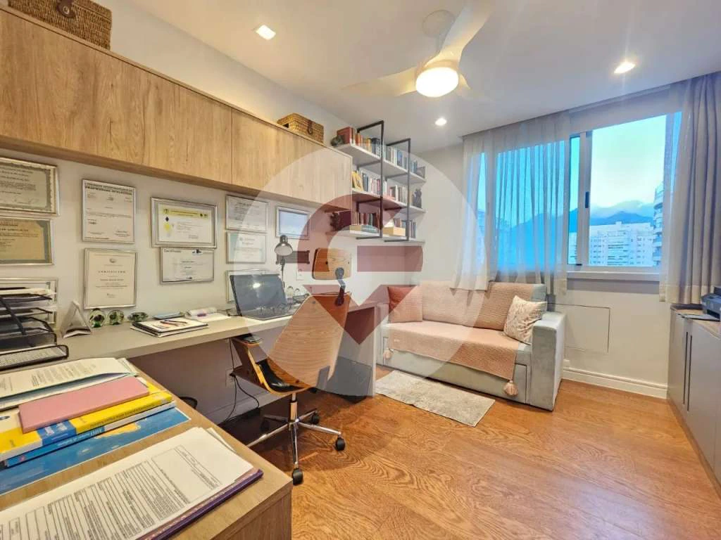 3-bedroom apartment with 158 m² and 2 parking spaces — photo 3
