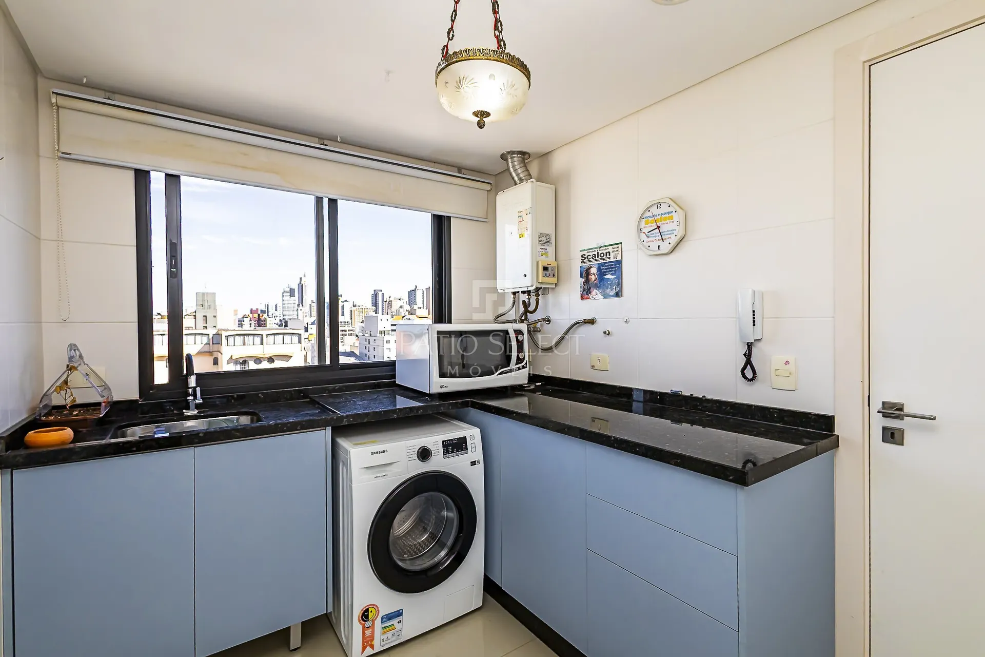 Ванна и 2 спальни: квартира 412 м² — photo 24