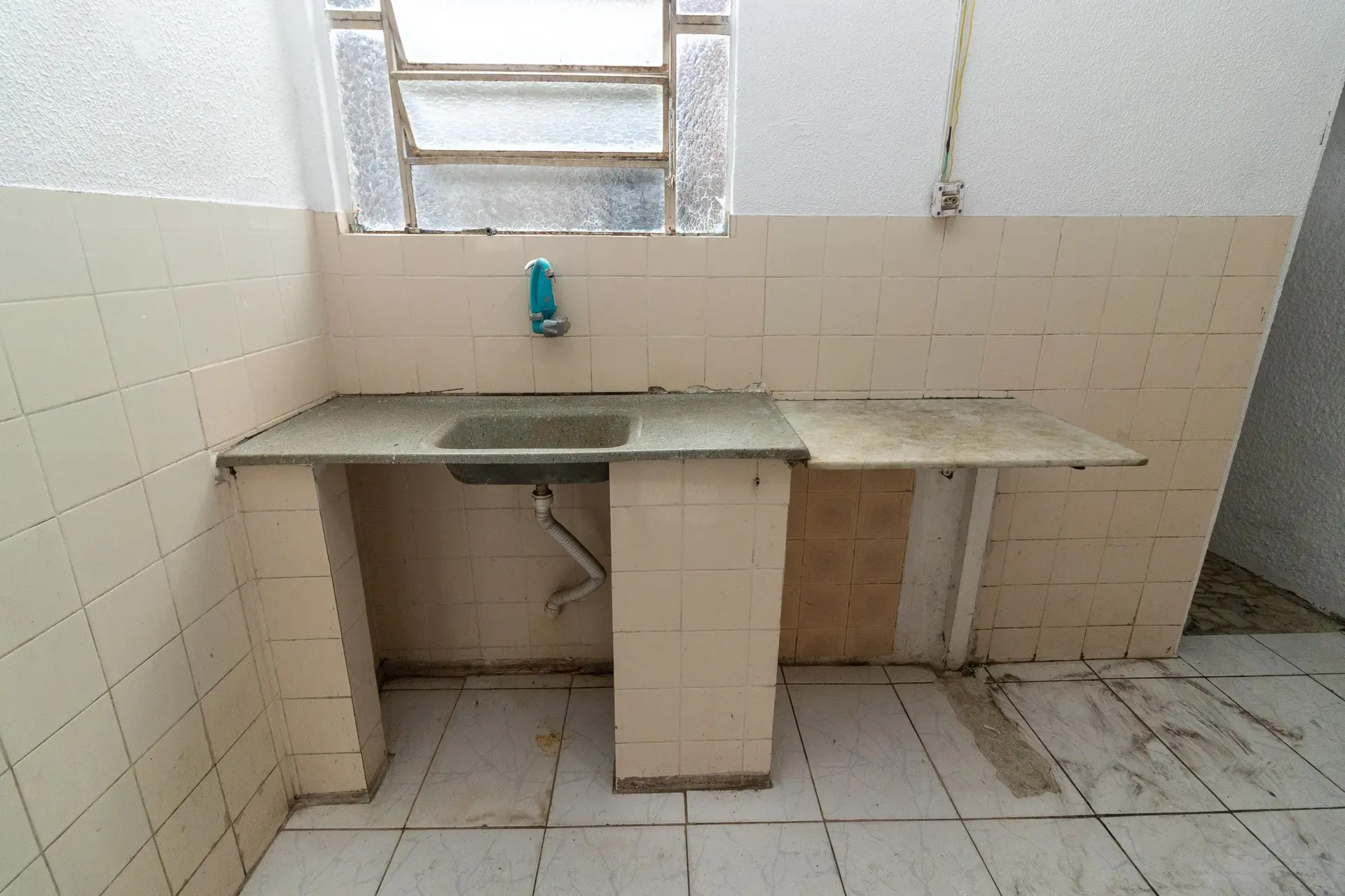 House with 2 bedrooms, 1 bathroom and 1 parking spot — photo 18