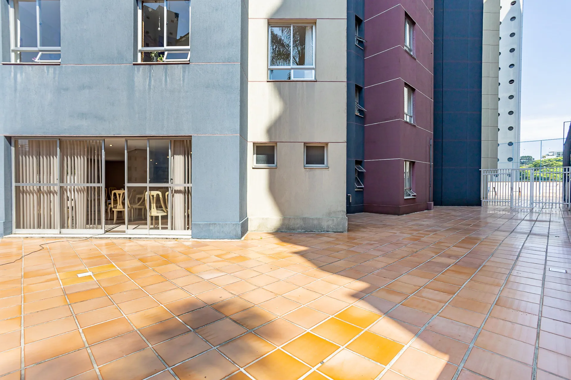 69 m² apartment with 1 bedroom and 1 parking spot — photo 26