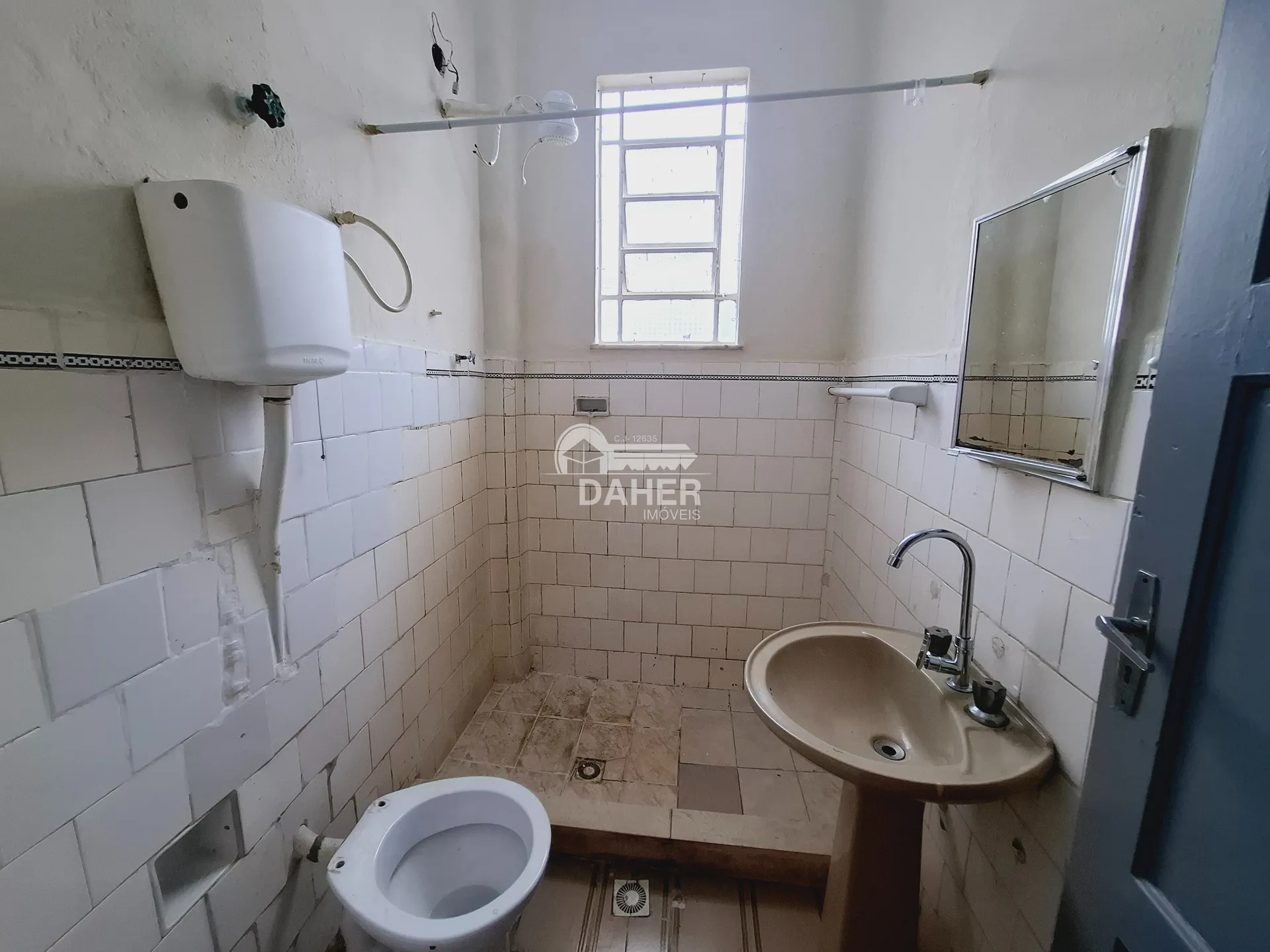 2-bedroom 40 m² apartment with electric shower — photo 7