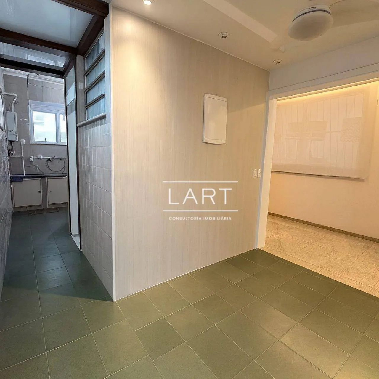 Furnished 4-bedroom apartment with 5 bathrooms — photo 19