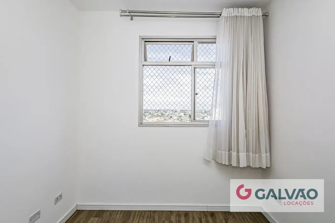 2-bedroom apartment with 1 parking space in gated community — photo 3