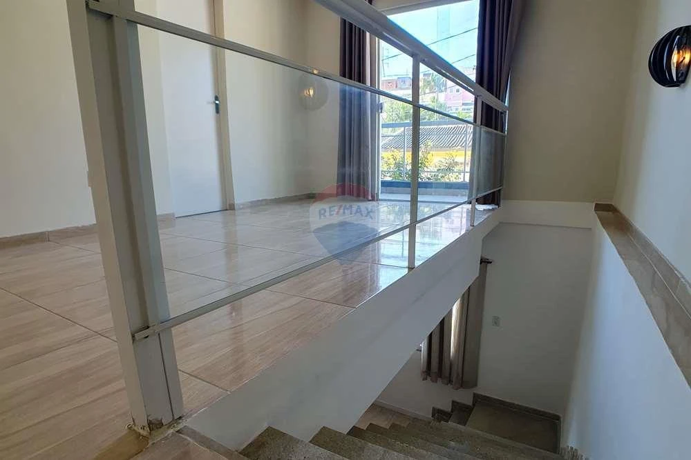Гардеробна та 4 спальні: будинок 166 м² — photo 14