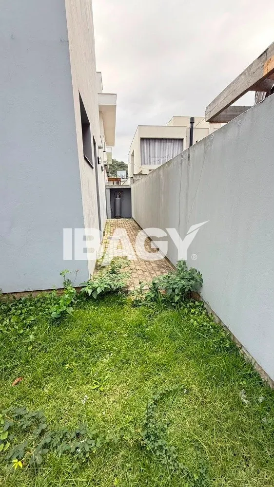 Casa en condominio con 4 dormitorios y cocina abierta — photo 31
