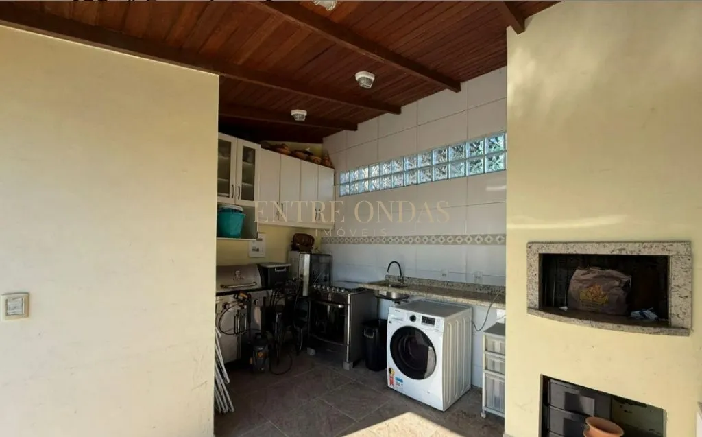 400 m² house with a private pool and a dishwasher — photo 48