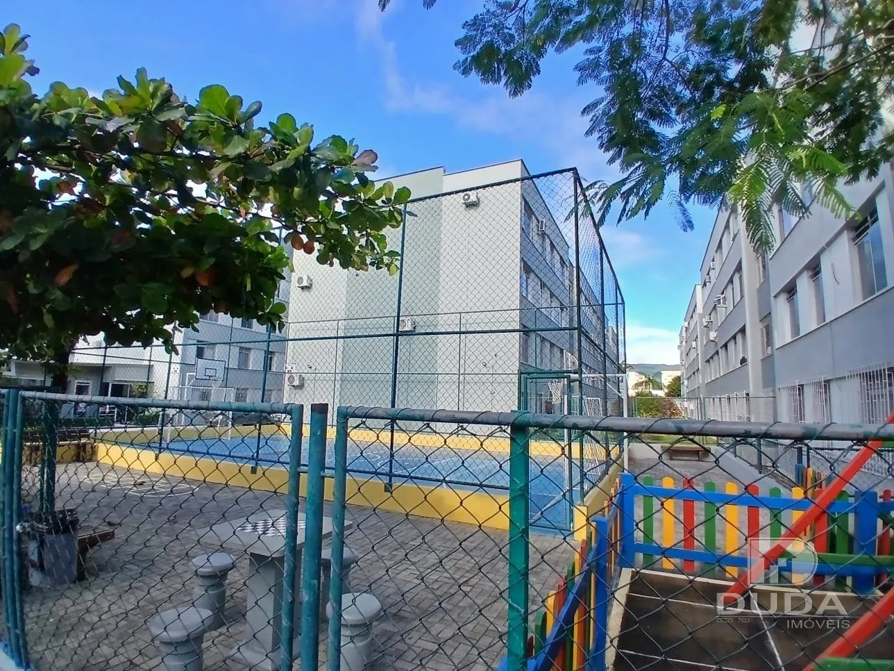 2-bedroom apartment with a washing machine in Florianópolis — photo 10