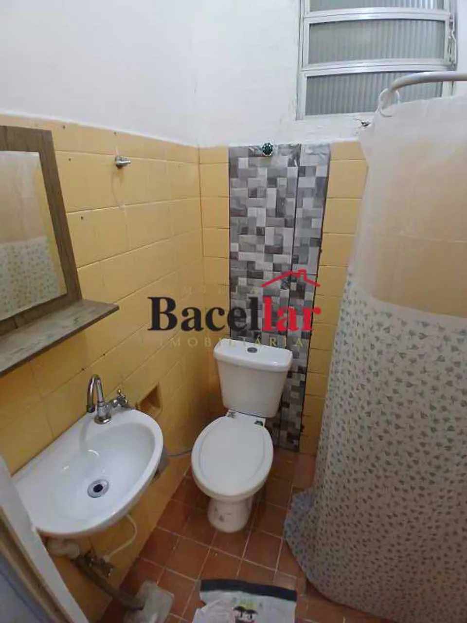 Rental apartment with no parking, 2 bedrooms and 1 bath — photo 2
