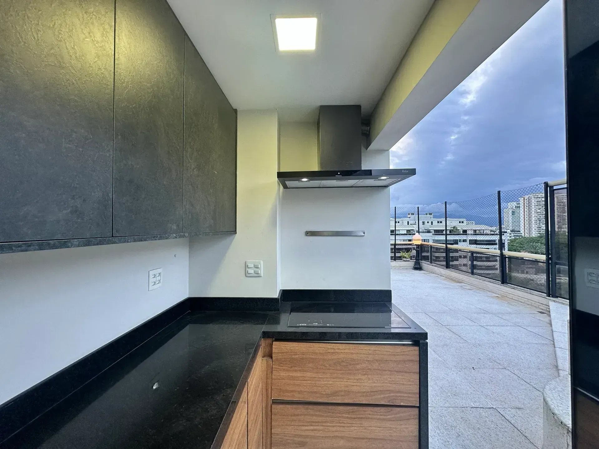 Apartamento sin muebles con 3 dormitorios y se aceptan mascotas — photo 63