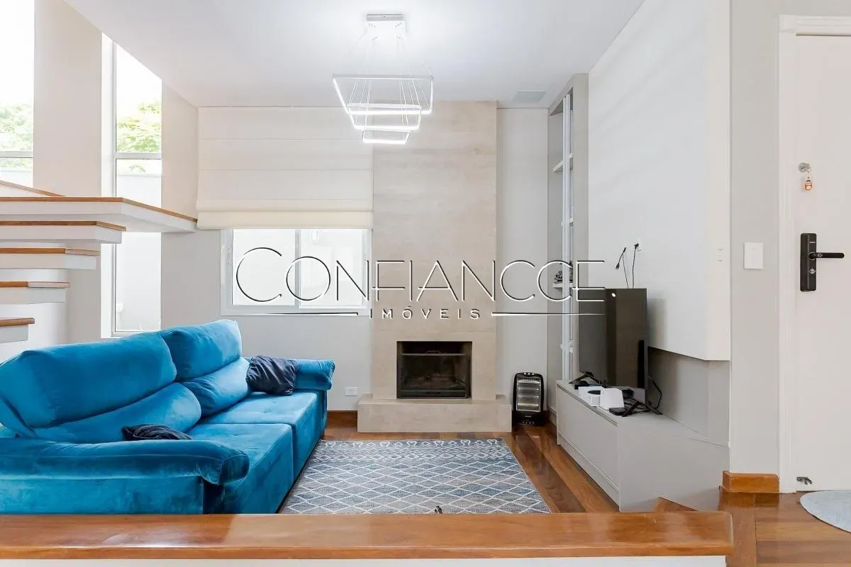 House with 4 en-suite bedrooms and 6 parking spaces — photo 6