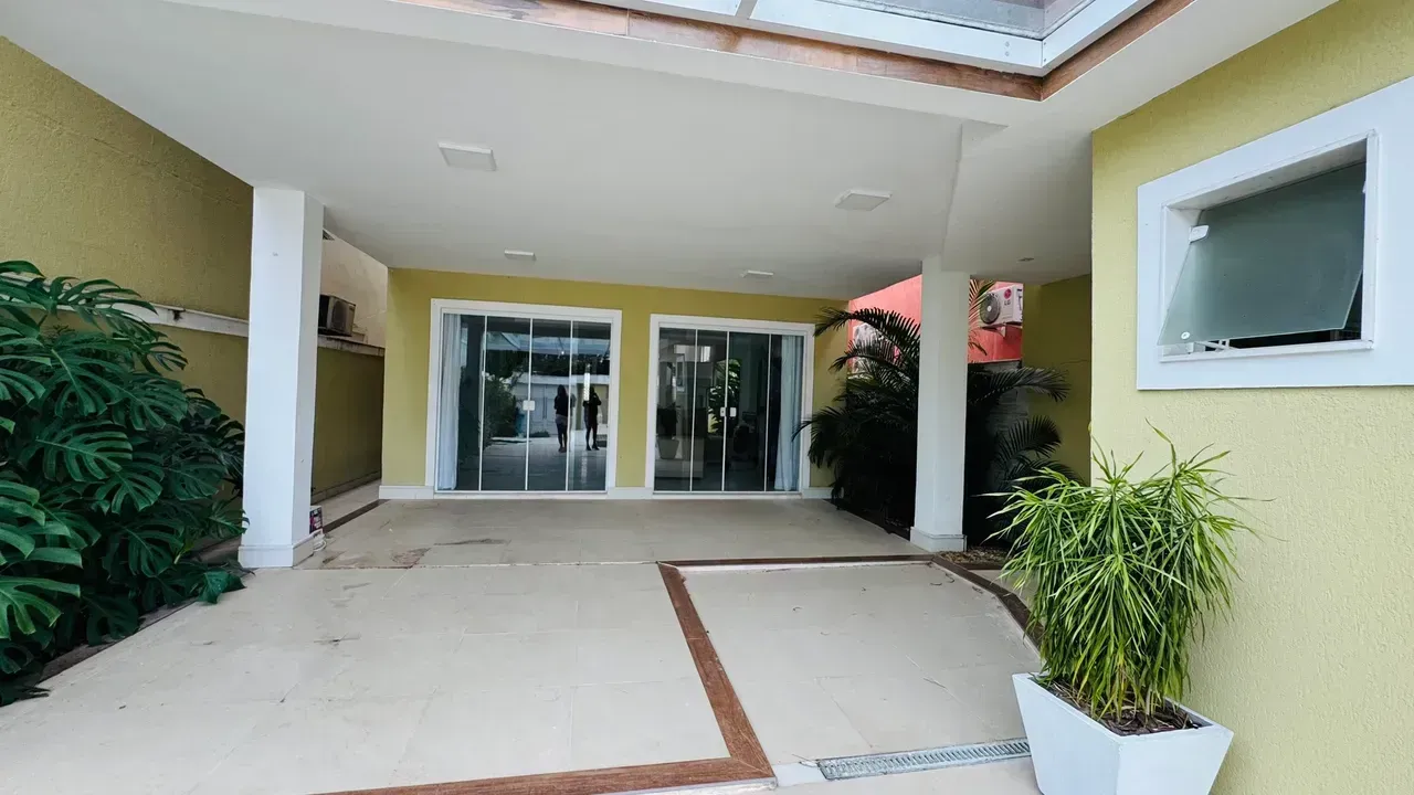 Casa mobiliada com 4 quartos e 5 banheiros, 340 m² — photo 9