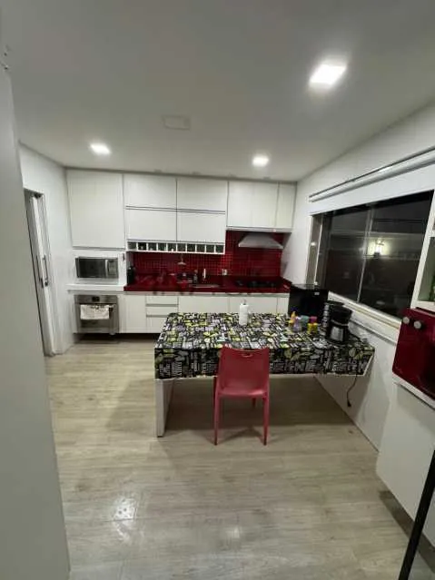 Furnished house with 4 bedrooms and open-plan gas kitchen — photo 24