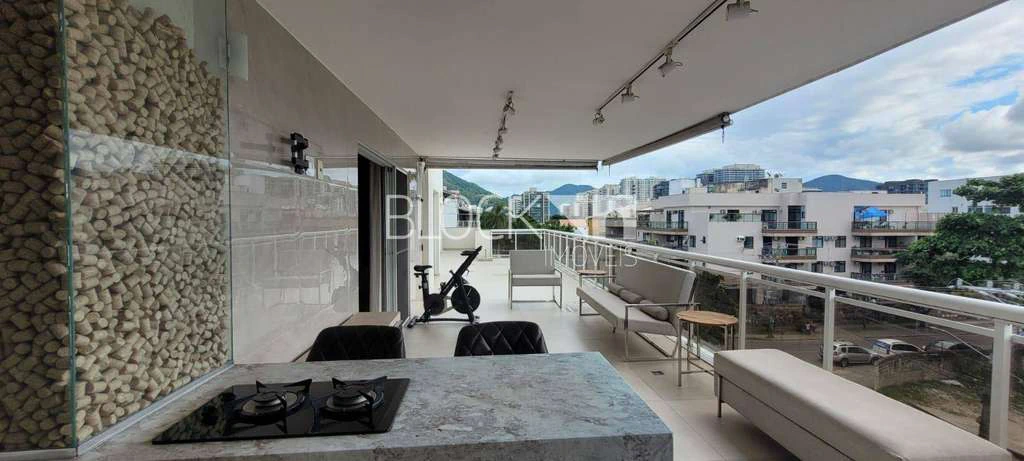 Furnished apartment with 3 bedrooms and 2 en-suites — photo 23
