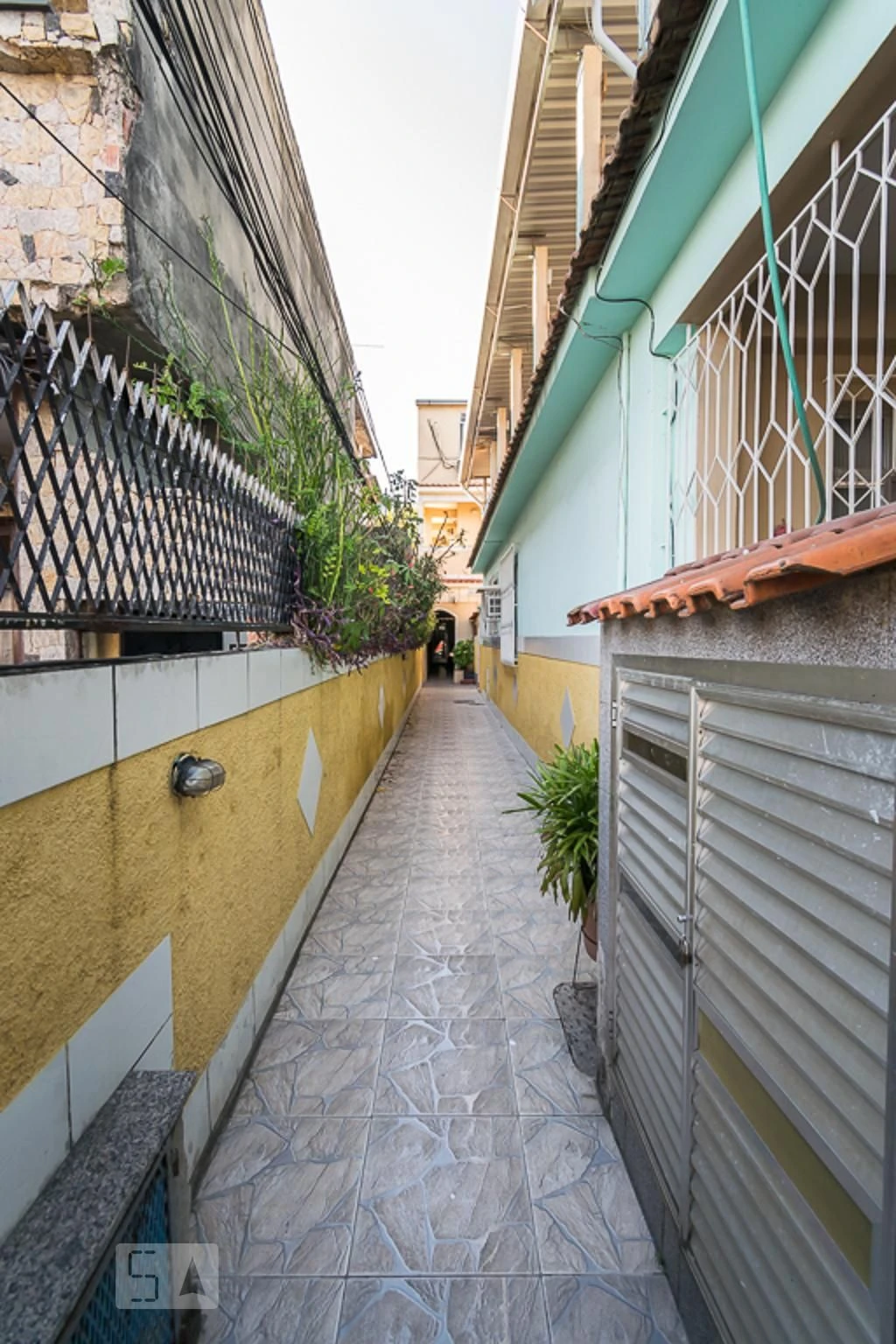 100 m² apartment with a washing machine and a home office — photo 29