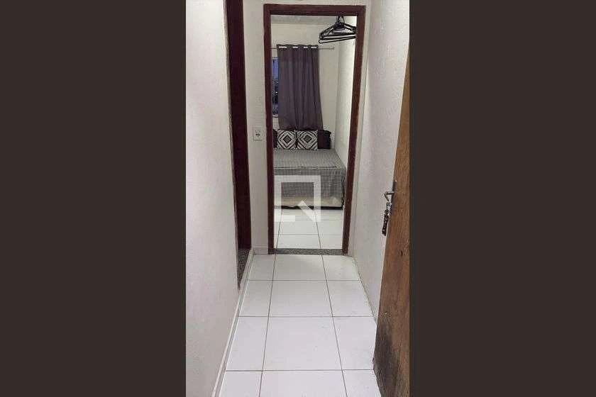 Estúdio de 30 m² com cozinha compacta e máquina de lavar — photo 8