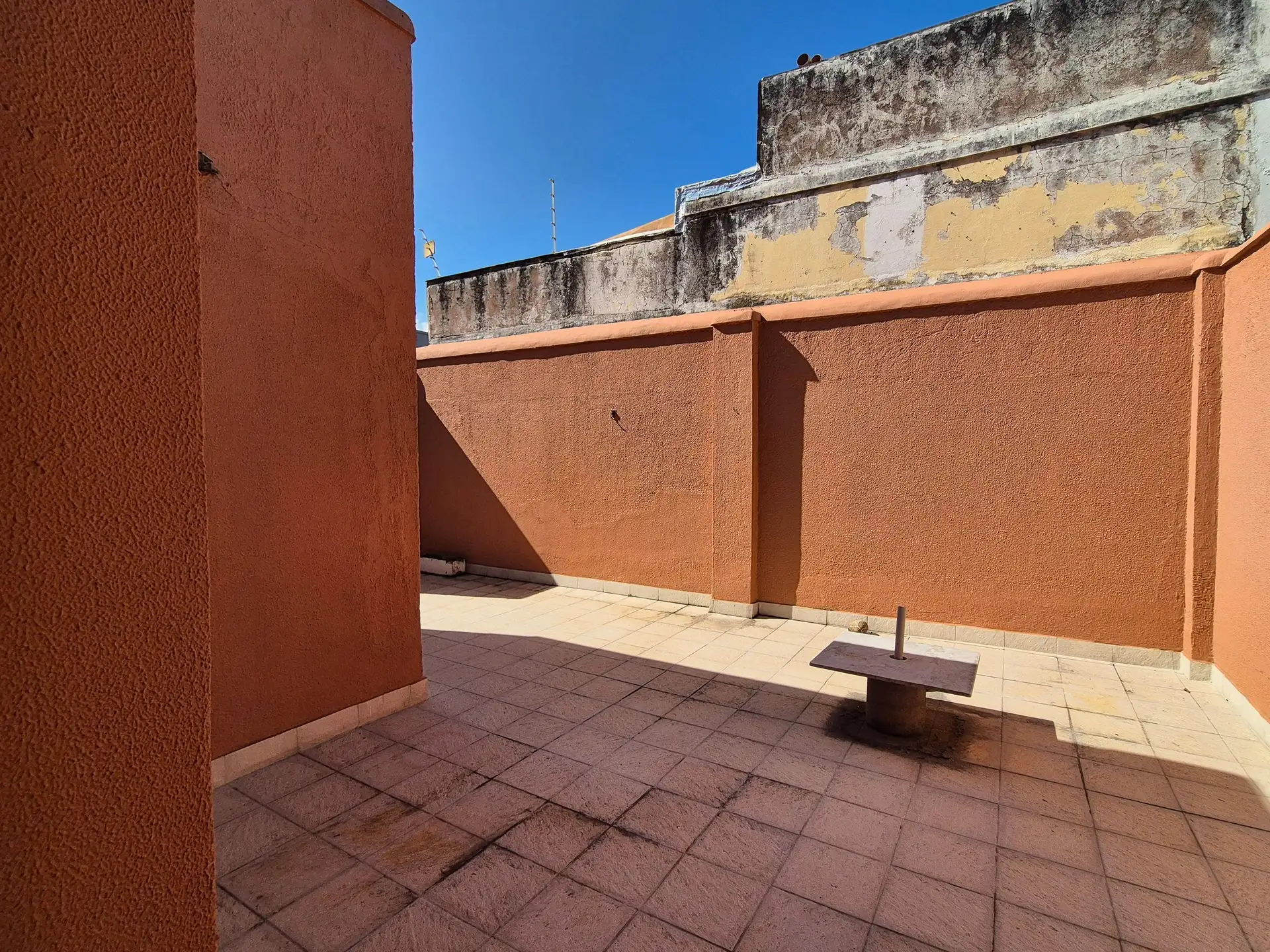 Rental apartment with 2 bedrooms and a balcony — photo 40