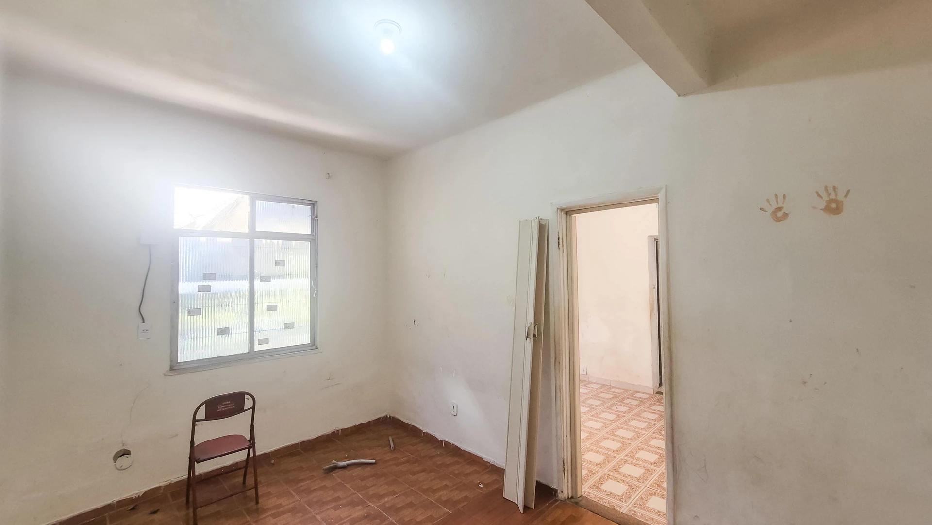 Невмебльована квартира з 2 спальнями та компактною кухнею — photo 42
