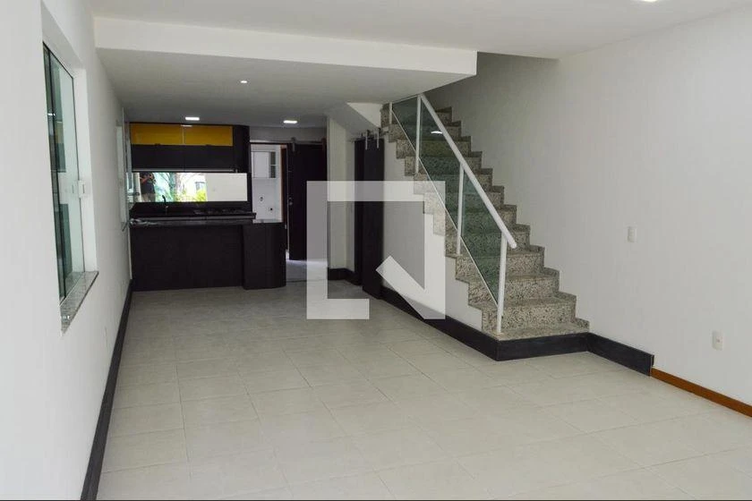 188 m² house with 4 en-suite bedrooms and 3 parking spots — photo 2