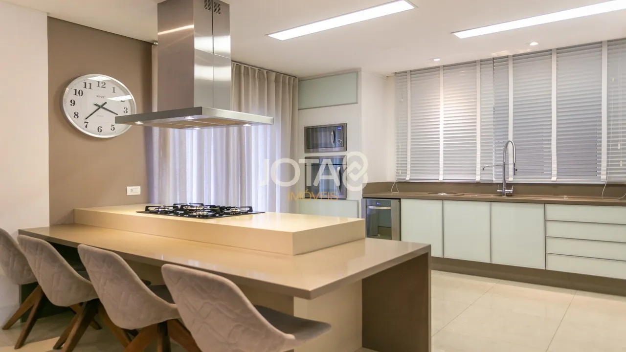 Casa de 308 m² com 3 quartos e 6 vagas — photo 8