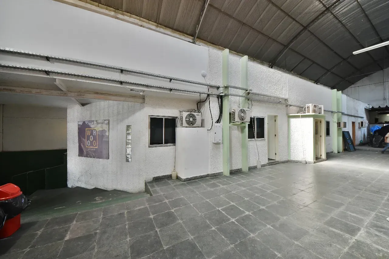 Unfurnished house with 5 bedrooms and a closed kitchen — photo 18
