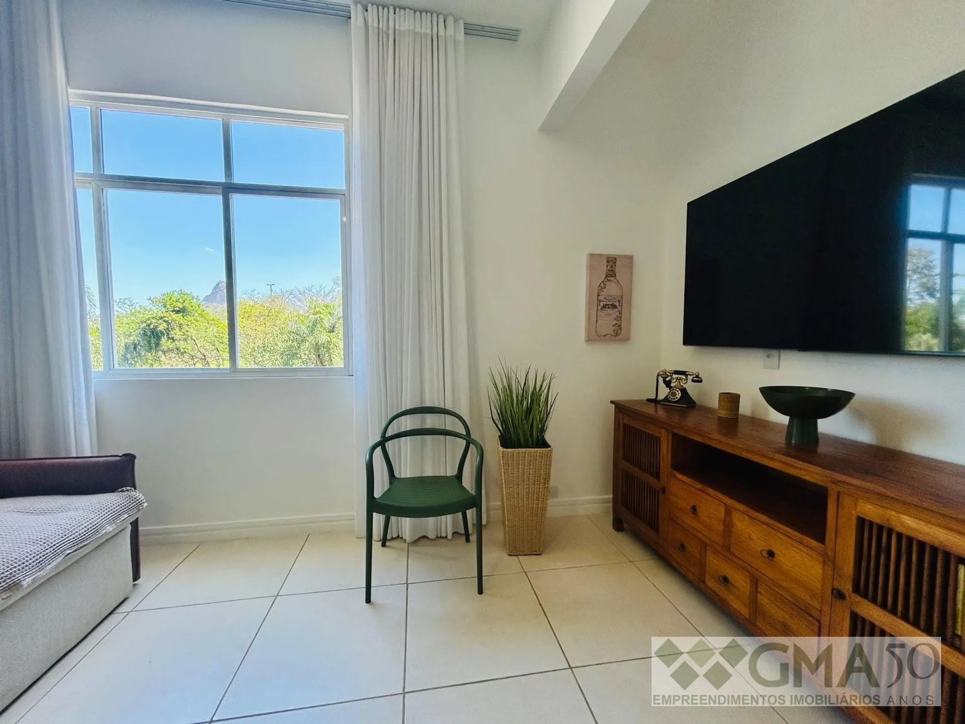 Furnished 90 m² apartment with 2 bedrooms and green views — photo 10