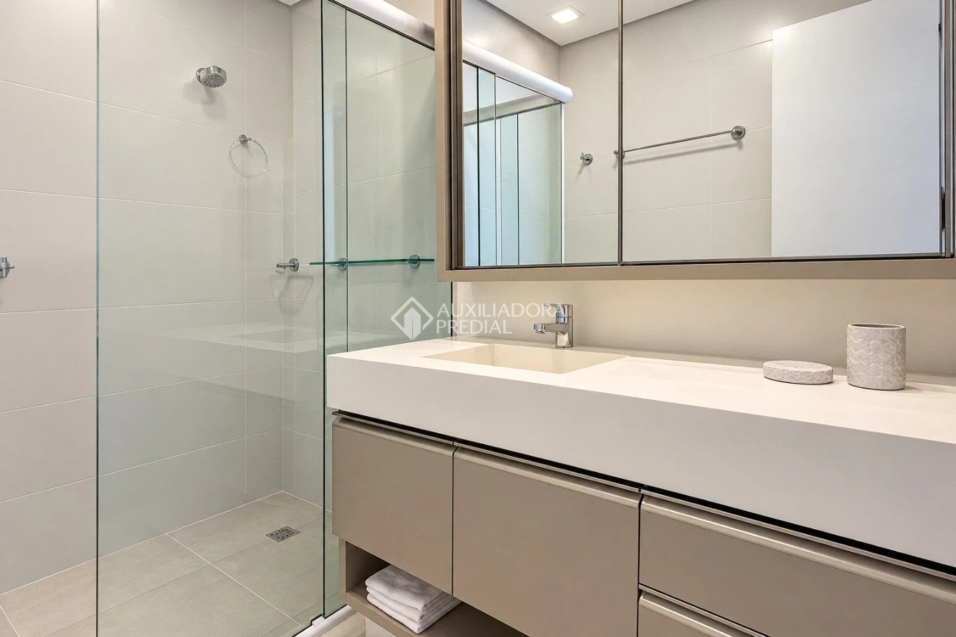2-bedroom apartment with a private pool in Florianópolis — photo 12