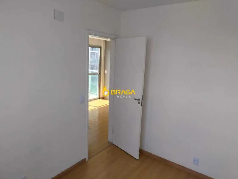 Apartamento mobiliado com 2 quartos e varanda envidraçada — photo 11