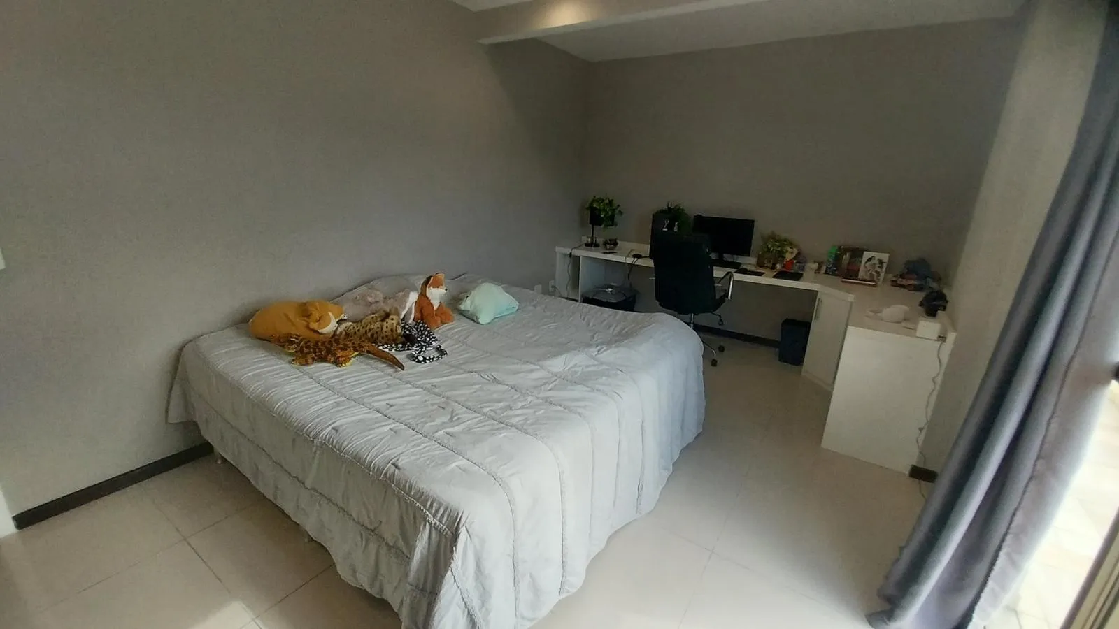 Unfurnished apartment with 4 bedrooms and 5 bathrooms — photo 36