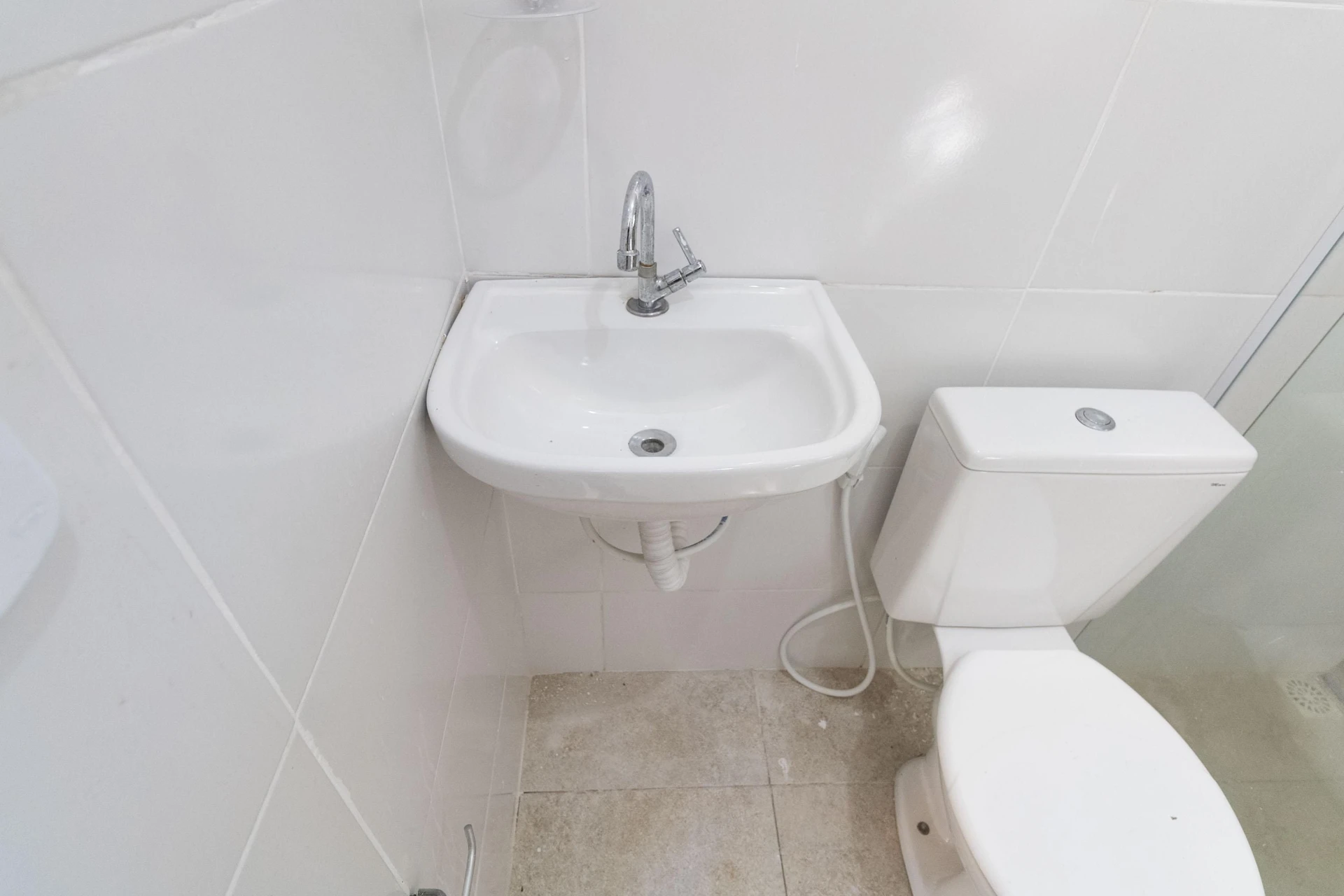 Будинок без меблів з 1 спальнею та кухнею open-plan — photo 7