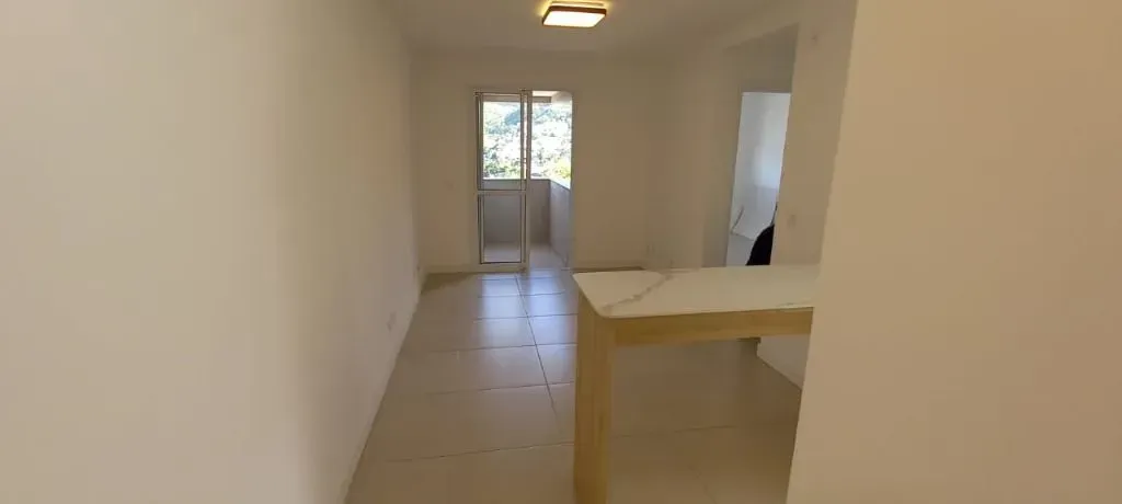 Квартира с 2 спальнями и 1 ванной при спальне, 85 м²