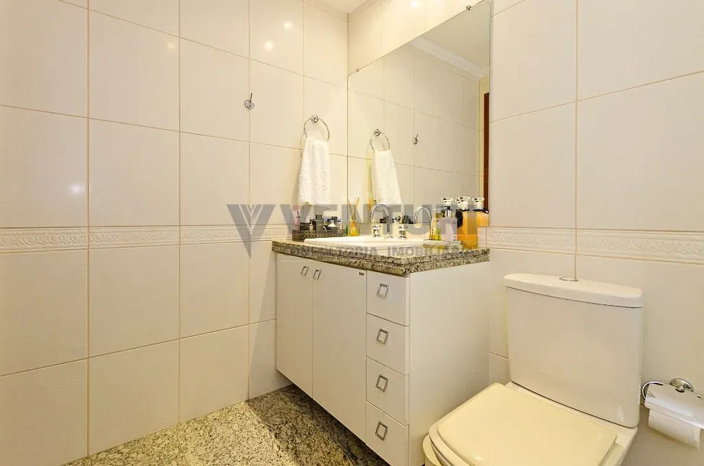 Furnished 3-bedroom apartment with open gas kitchen — photo 18