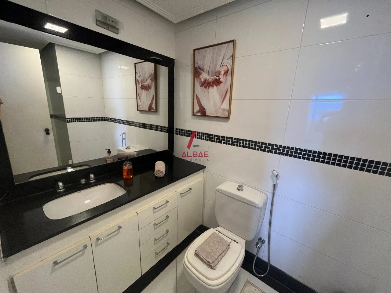 Water view in a 3-bedroom apartment, 140 m² — photo 11
