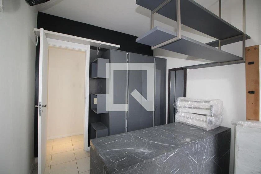 2-bedroom apartment with en-suite and glass balcony — photo 20